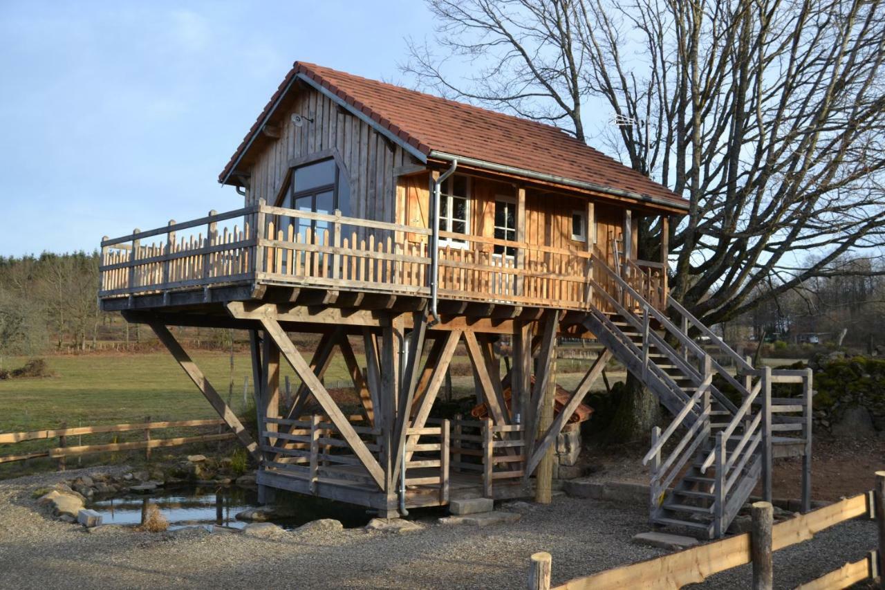 Les Cabanes Des Fontaines Saint-Sernin-du-Bois Exterior photo