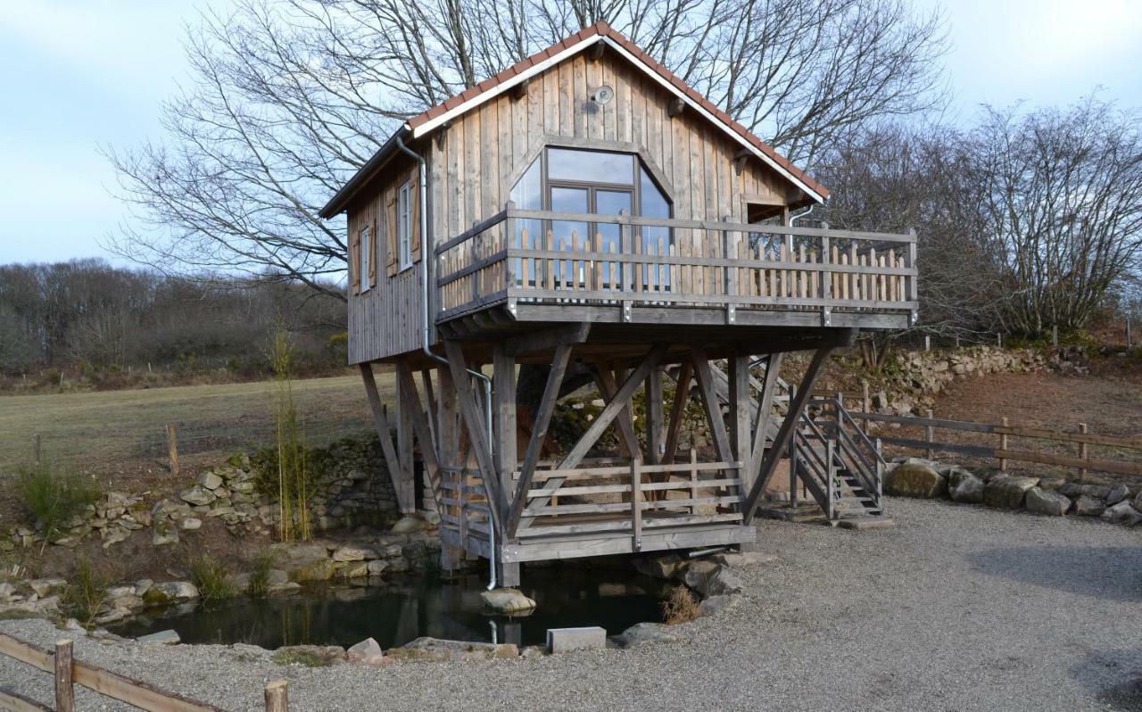 Les Cabanes Des Fontaines Saint-Sernin-du-Bois Exterior photo